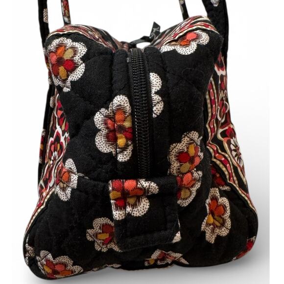 Vera Bradley Retired Y2K Pirouette Small Duffel - Black Red Floral - Like New! - Picture 5 of 14